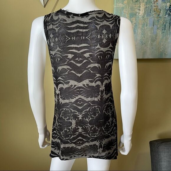 Custo Barcelona Burn Out Shark Bite Tank - Picture 4 of 4